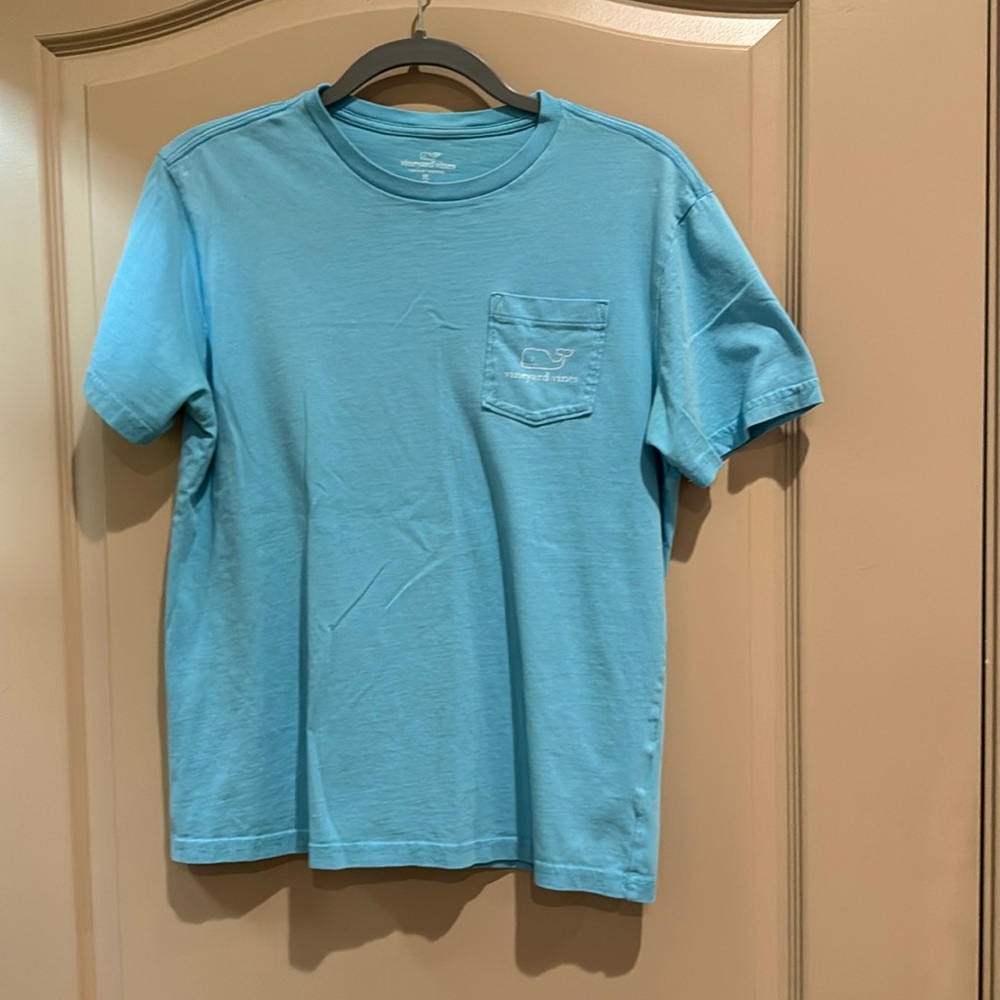 Vineyard Vines T-Shirt. Kids XL. Good Used condition